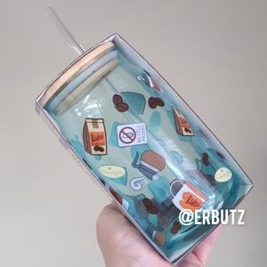 Gilmore Girls Stars Hollow Glass Tumbler w/ Straw & Lid, Allover Icon Design ☕